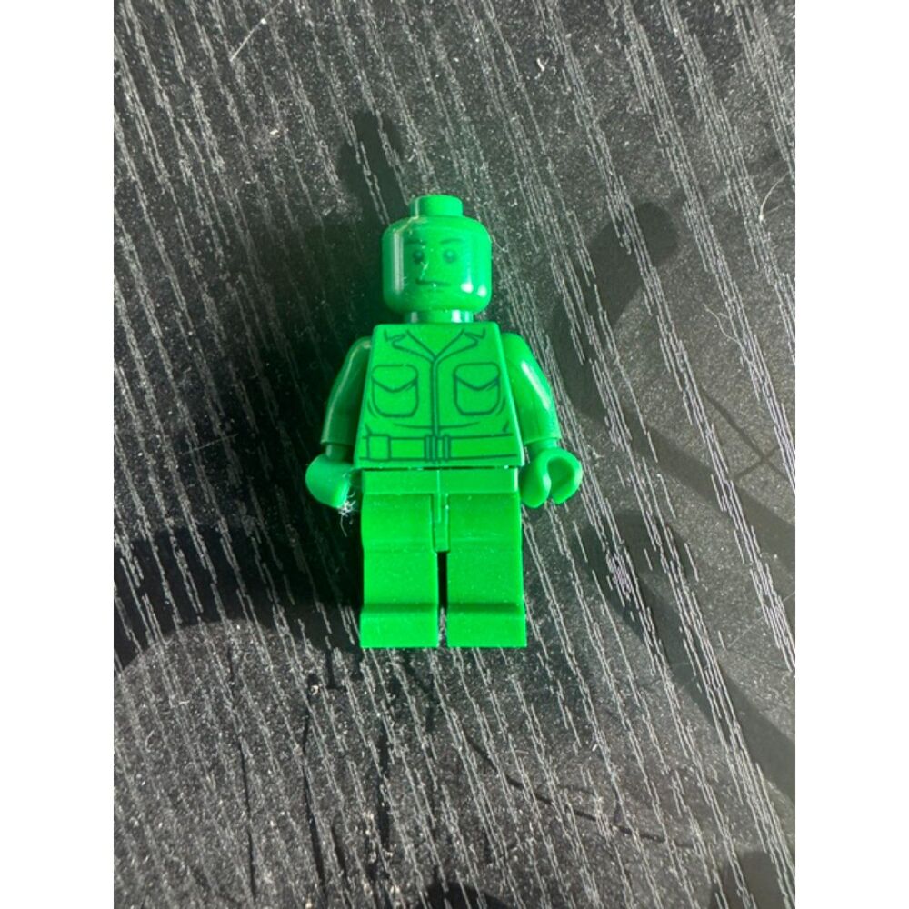 LEGO TOY STORY ARMY MAN Minifigure Rifle Backpack Stand Green Toy Soldier